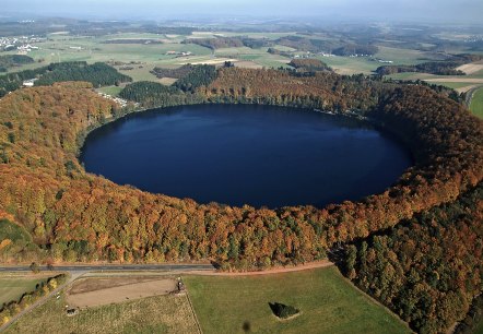 De Pulvermaar op de Maare Trail, © Eifel Tourismus GmbH - H. Gassen De Pulvermaar op de Maare Trail, © Eifel Tourismus GmbH - H. Gassen