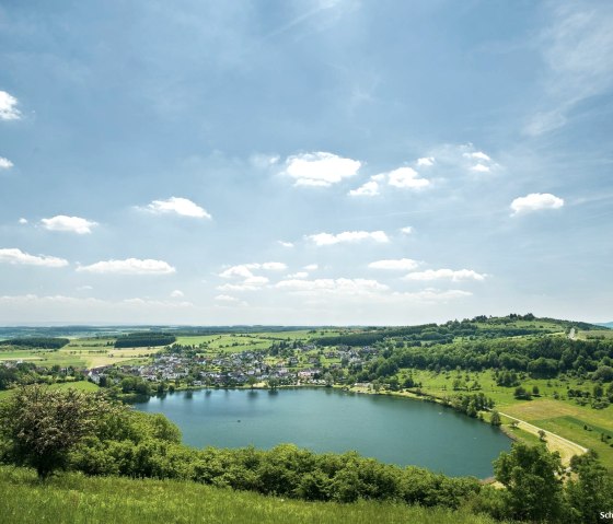 Schalkenmehrener Maar, © GesundLand Vulkaneifel/D. Ketz Schalkenmehrener Maar, © GesundLand Vulkaneifel/D. Ketz