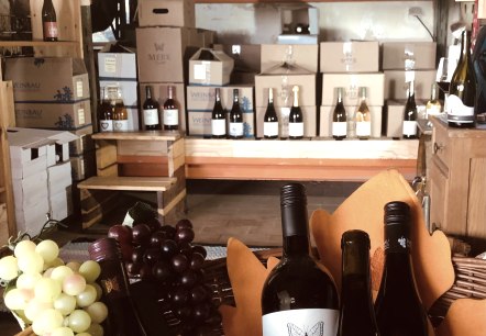 Wein mit Aussicht Bio Weinlager, © Wein mit Aussicht, Bio Weinlager Wein mit Aussicht Bio Weinlager, © Wein mit Aussicht, Bio Weinlager