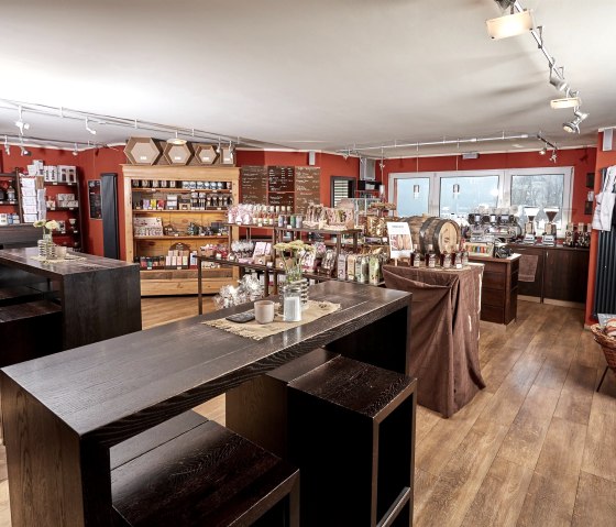 Innenbereich Dauner Kaffeerösterei, © Dauner Kaffeerösterei Innenbereich Dauner Kaffeerösterei, © Dauner Kaffeerösterei