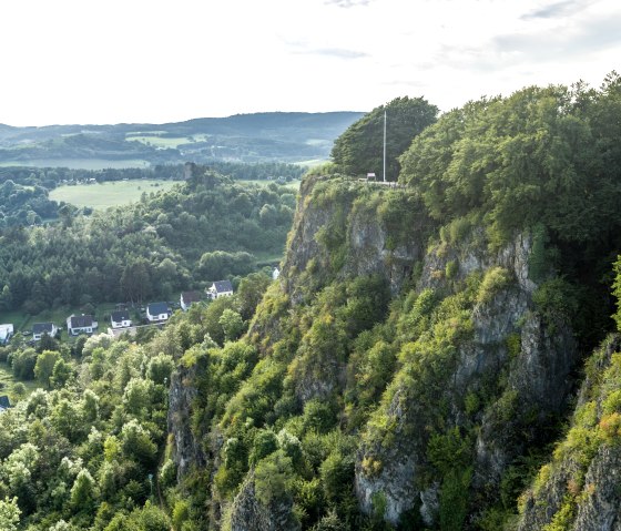 Das Munterley Plateau am Gerolsteiner Felsenpfad, © Eifel Tourismus GmbH, D. Ketz