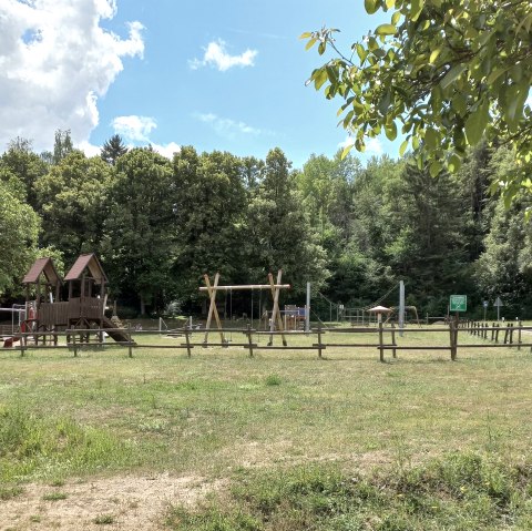 Spielplatz2, © Touristik GmbH Gerolsteiner Land R. Kallenberg Spielplatz2, © Touristik GmbH Gerolsteiner Land R. Kallenberg