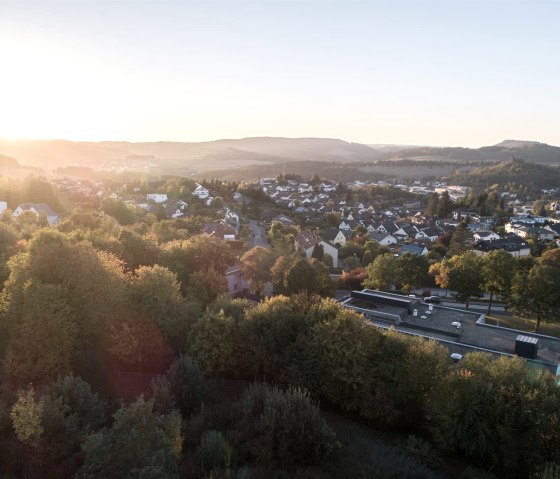 Hotel Löwenstein Aussicht, © Wir erlauben die zeitlich unbegrenzte Verwendung und die Veröffentlichung sowohl auf der Website als auch in den Social Media Kanälen sowie in den Druckauflagen. Das Teilen und Bearbeiten darf nur in vorheriger Rücksprache mit uns erfolgen. Hotel Löwenstein Aussicht, © Wir erlauben die zeitlich unbegrenzte Verwendung und die Veröffentlichung sowohl auf der Website als auch in den Social Media Kanälen sowie in den Druckauflagen. Das Teilen und Bearbeiten darf nur in vorheriger Rücksprache mit uns erfolgen.