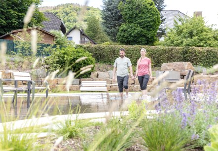 Erfrischung im Wassergarten, © Eifel Tourismus GmbH, AR-shapefruit AG Erfrischung im Wassergarten, © Eifel Tourismus GmbH, AR-shapefruit AG