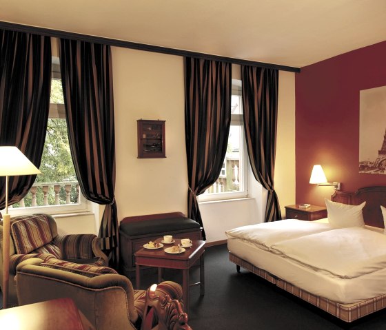 Maigret, © © Bermond Mediadesign- Krimihotel Maigret, © © Bermond Mediadesign- Krimihotel