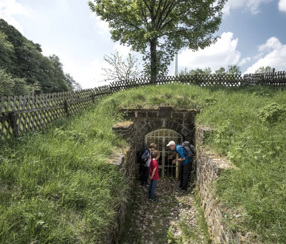 Altstraßbachquelle (1), © Sie können die Fotos natürlich nutzen, hierbei bitte beim Fotonachweis oben genanntes Copyright angeben.
Bitte die Fotos nur nach Rücksprache mit uns in den sozialen Medien veröffentlichen, wie möchten diese exklusiv halten. Eine Veröffentlichung auf eurer Homepage oder in Prospekten ist kein Problem. Altstraßbachquelle (1), © Sie können die Fotos natürlich nutzen, hierbei bitte beim Fotonachweis oben genanntes Copyright angeben.
Bitte die Fotos nur nach Rücksprache mit uns in den sozialen Medien veröffentlichen, wie möchten diese exklusiv halten. Eine Veröffentlichung auf eurer Homepage oder in Prospekten ist kein Problem.