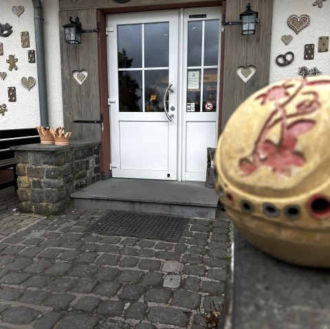 Eingang zum Knusperhäuschen in Dockweiler, © Viktória Utters Eingang zum Knusperhäuschen in Dockweiler, © Viktória Utters