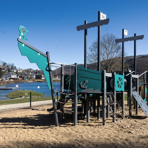 Spielschiff Rurberg Badesee, © Rursee-Touristik GmbH Spielschiff Rurberg Badesee, © Rursee-Touristik GmbH