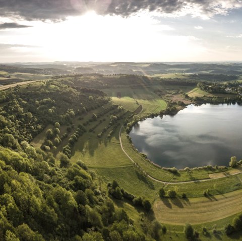 Le Schalkenmehrener Maar, © Eifel Tourismus GmbH, D. Ketz Le Schalkenmehrener Maar, © Eifel Tourismus GmbH, D. Ketz