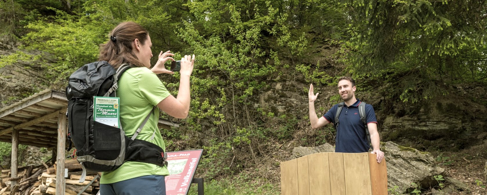 Reis met de Gouden Kar naar de mijlpalen van de geschiedenis op de Hochkelberg Panorama Trail, © Eifel Tourismus GmbH, D. Ketz Reis met de Gouden Kar naar de mijlpalen van de geschiedenis op de Hochkelberg Panorama Trail, © Eifel Tourismus GmbH, D. Ketz