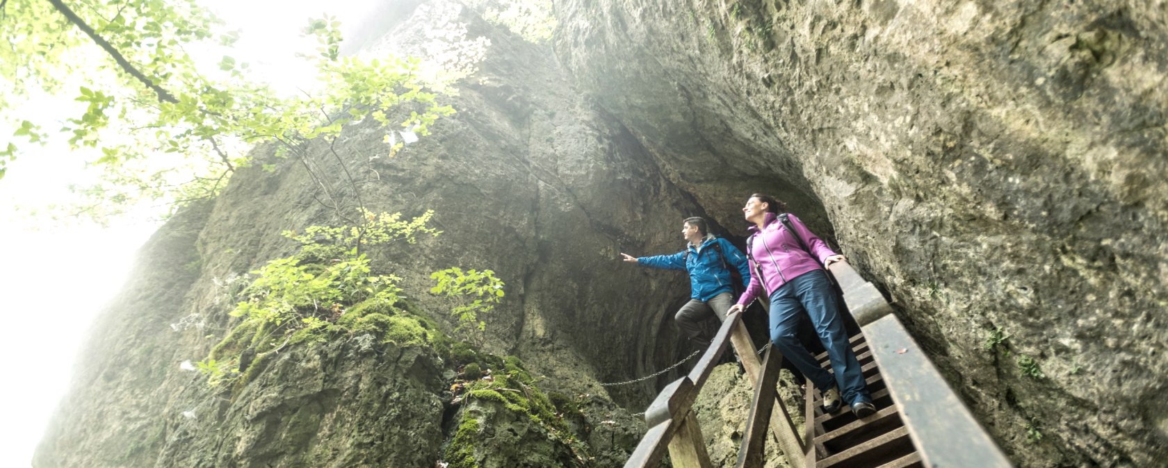 Treppe zur Buchenlochhöhle, © Eifel Tourismus/Dominik Ketz Treppe zur Buchenlochhöhle, © Eifel Tourismus/Dominik Ketz