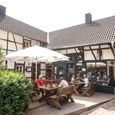 Einkehrmöglichkeiten am Eifelsteig, © Eifel Tourismus Einkehrmöglichkeiten am Eifelsteig, © Eifel Tourismus