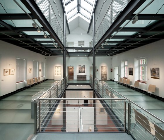 KunstForumEifel Tentoonstelling, © Manos Meisen KunstForumEifel Tentoonstelling, © Manos Meisen