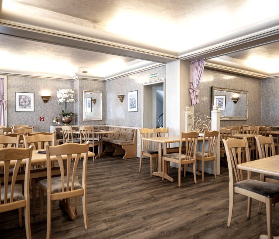 Schloss Caf&eacute; - Innenbereich, &copy; Achim Pr&ouml;pper