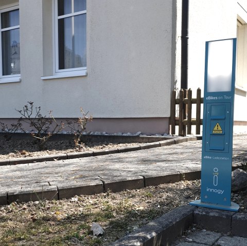 innogy E-Bike Ladestation Ulmen, &copy; GesundLand Vulkaneifel GmbH