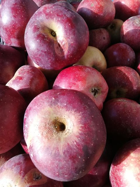 rote Äfel