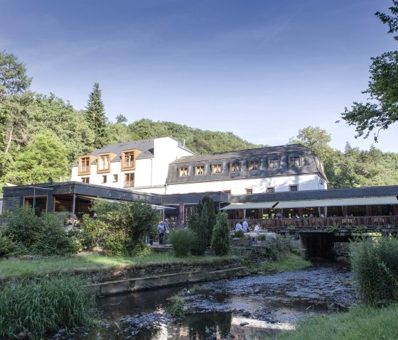 Heidsm&uuml;hle Geb&auml;udeansicht mit Landschaft, &copy; Heidsm&uuml;hle