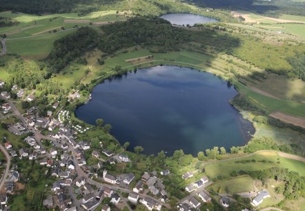 Eifelsteig, Schalkenmehrener en Weinfelder Maar, © Eifel Tourismus GmbH - Helmut Gassen