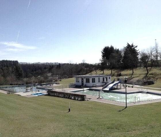 Das Freibad im Fr&uuml;hjahr, &copy; Foto & Quelle: Gesundland Vulkaneifel GmbH