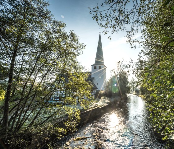 Uitzicht op de kerk in Olef, &copy; Eifel Tourismus GmbH, D. Ketz