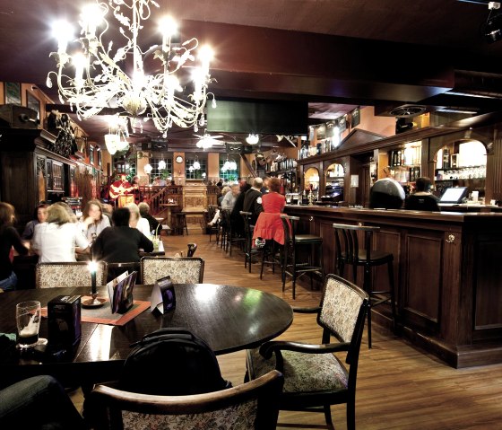 Besonderes Ambiente im Irish Pub, &copy; Andi Goltz/ Phormat.de