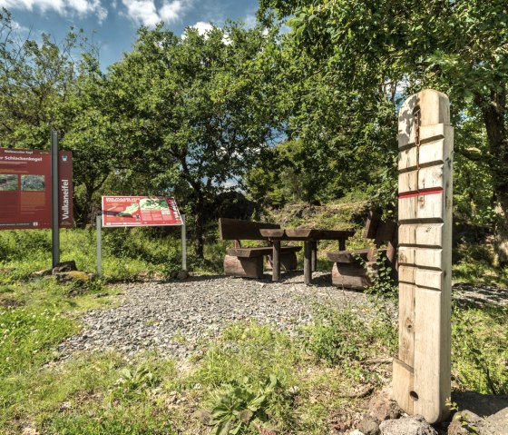 Het Muße-Platz bij de Wollmerather Kopp - Maare en thermenpad, © Eifel Tourismus GmbH / D. Ketz