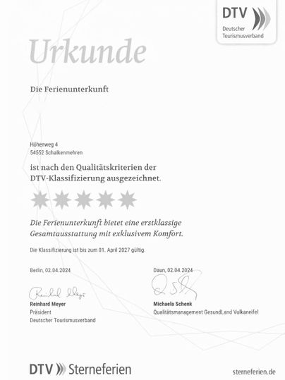 A certificate that awards a vacation rental with five stars. It confirms the high quality standards and the exclusive comfort of the accommodation.