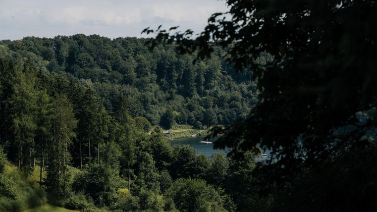 Vom Ferienhaus Maarwinkel bis zum Pulvermaar sind es 1,8 km.
