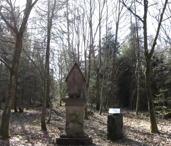 Spitzes Kreuz nah, &copy; TI Kelberg