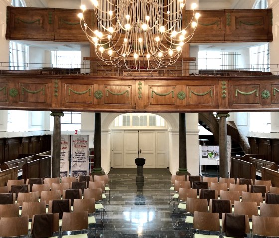 Innenraum der evangelischen Kirche, &copy; Jens-Peter Bentzin