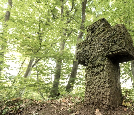 Kruis op het Schneifelpad, het pad van vrede, © Eifel Tourismus GmbH, D. Ketz