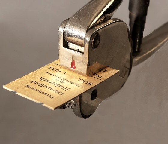 Zange, &copy; Oskar Schwarz