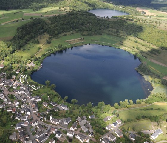 Sentier de l'Eifel, Schalkenmehrener et Weinfelder Maar, © Eifel Tourismus GmbH - Helmut Gassen