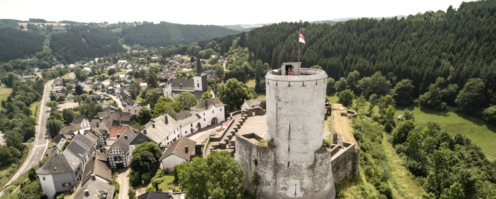 Eifelsteig partner trail Castle Route, Reifferscheid Castle, © Eifel Tourismus GmbH - Dominik Ketz