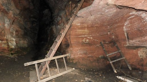 Klausenh&ouml;hle, Eingang, &copy; Deutsch-Luxemburgische Tourist-Information