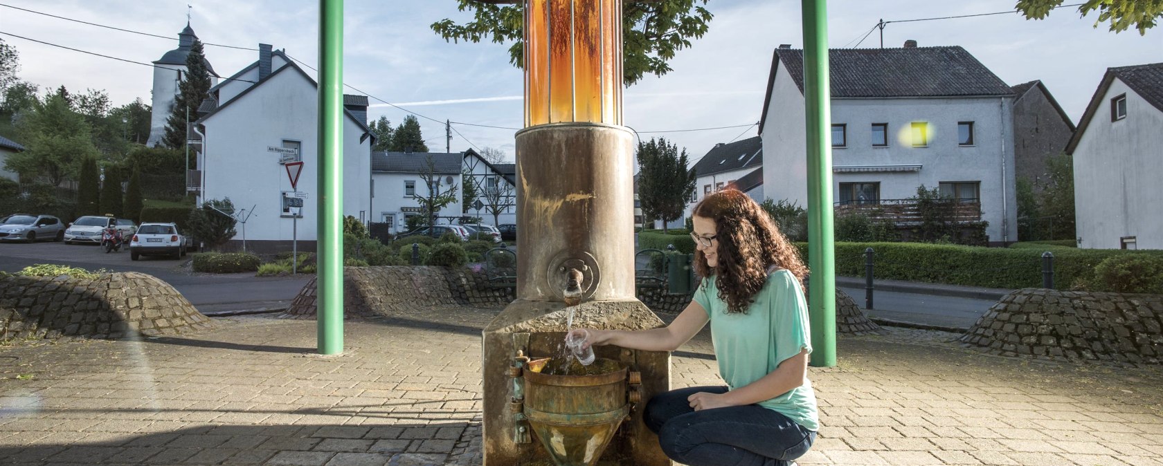 Steinborn Drees M&auml;dchen am Brunnen, &copy; Natur- und Geopark Vulkaneifel GmbH