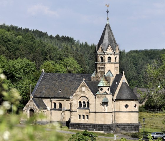 The church in Mirbach on stage 8 of the Eifelsteig trail, © Jochen Rüffer