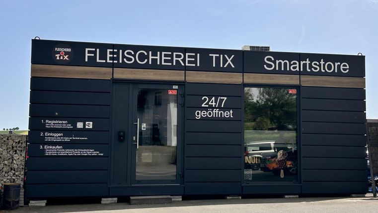Winkelcontainer van slagerij Tix, vooraanzicht