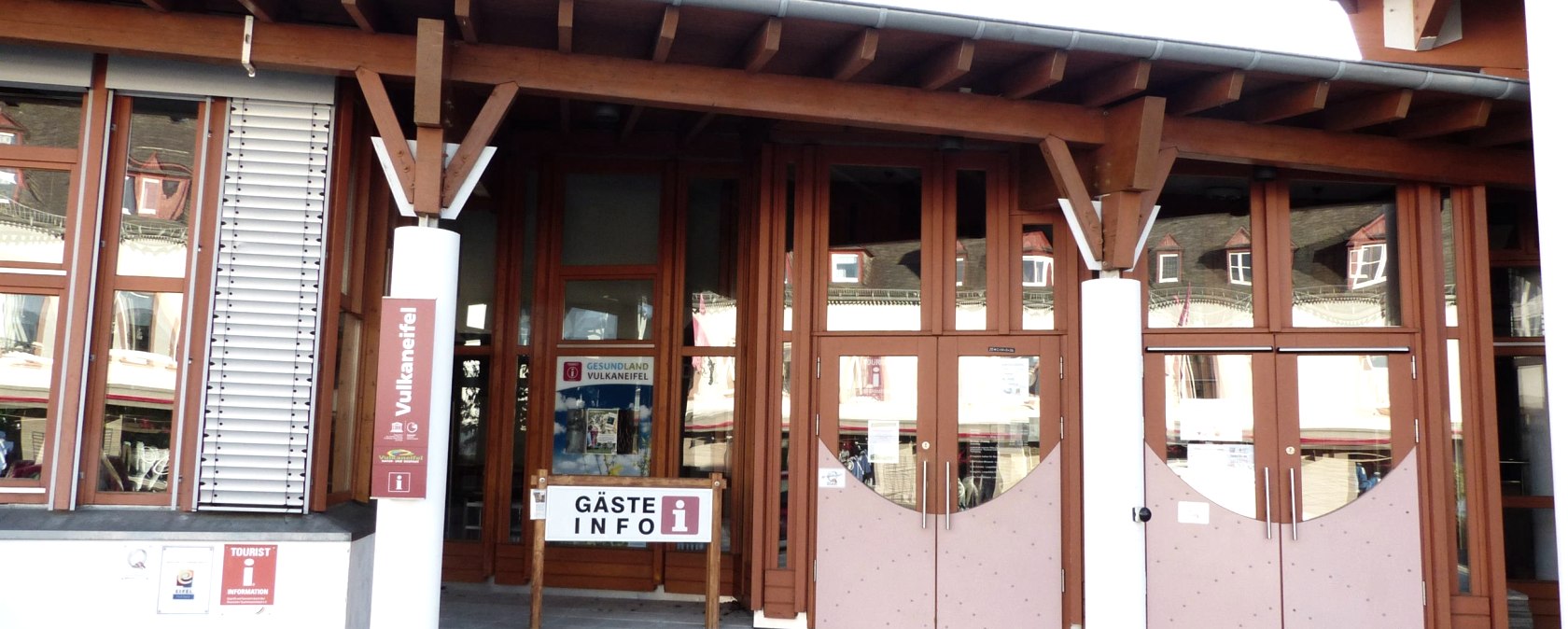 Tourist Information im Forum Daun, &copy; GesundLand Vulkaneifel GmbH