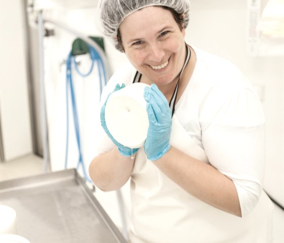 Fertig ausgesch&ouml;pfter Schnittk&auml;se, &copy; Goltz | Phormat