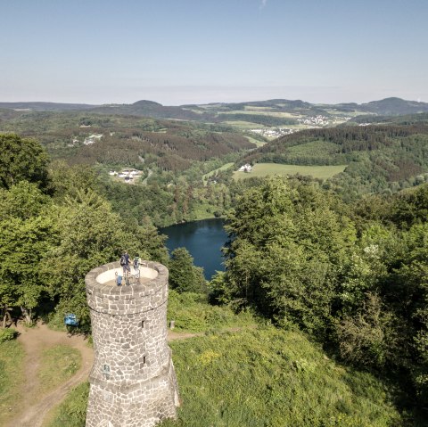 Dronketurm on the Eifelsteig, with Gem&uuml;nden maar, &copy; Eifel Tourismus GmbH, Dominik Ketz