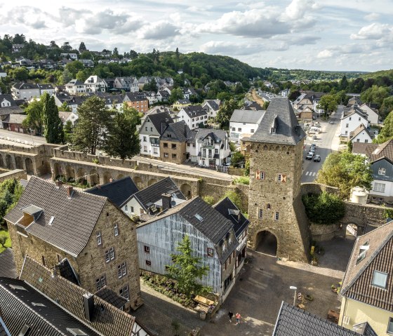 Werther Tor mit Stadtmauer Bad M&uuml;nstereifel, &copy; Eifel Tourismus GmbH, Dominik Ketz