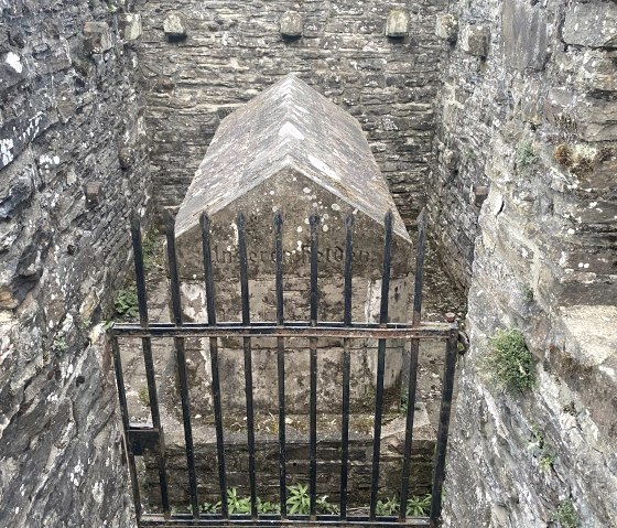 Kriegerehrenmal Stadtkyll, &copy; Touristik GmbH Gerolsteiner Land, Leonie Post