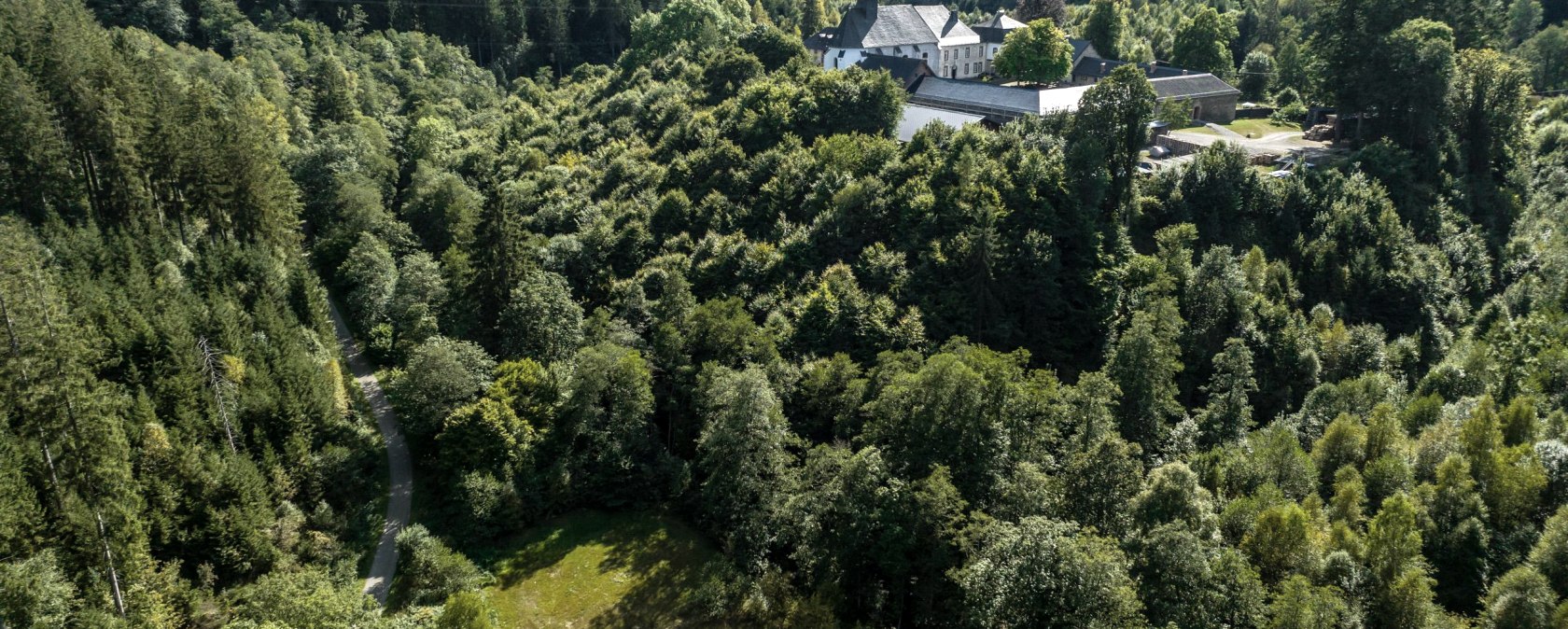 Kloster Reichenstein aus der Ferne, © Eifel Tourismus GmbH, Dennis Stratmann