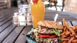 Burger im Restaurant Bürgerstube, © Hotel Restaurant Bürgerstube