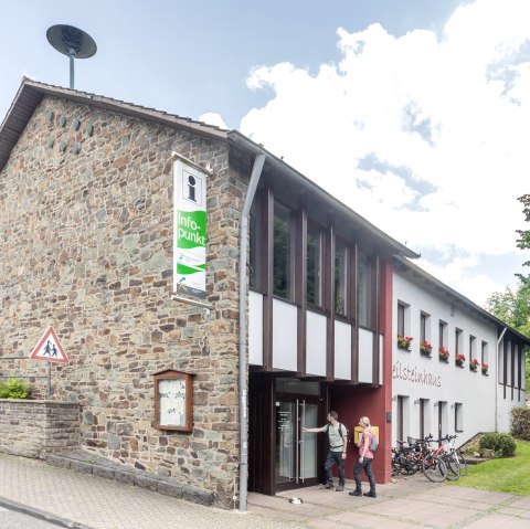 Heilsteinhaus und Nationalpark Infopunkt Einruhr, © Eifel Tourismus GmbH, A-Röser-shapefruit AG