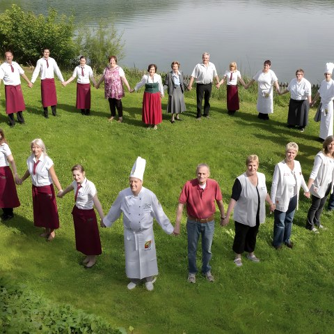 Ihre Gastgeber, © Hotel-Restaurant Schneider am Maar