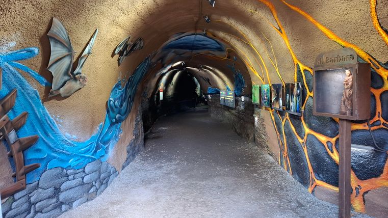 Underground connection two Eifel maars