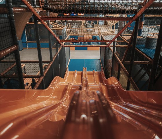 aktivi Jump & Fun 5, &copy; Dimension Media