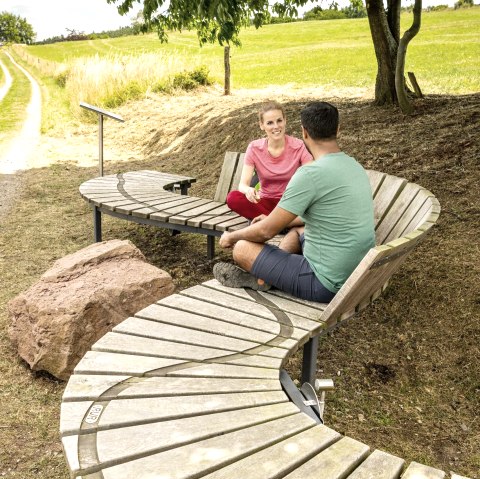 Aire de repos et de découverte sur le sentier de l'Eifel 2, © Eifel Tourismus GmbH, Dominik Ketz